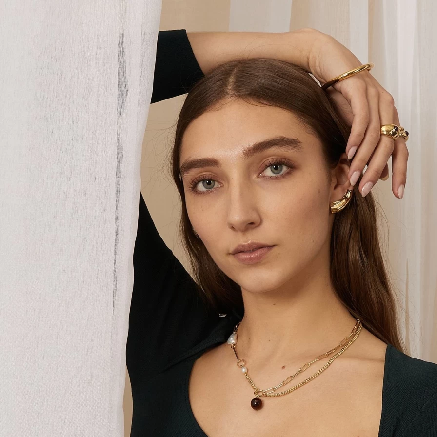 Lady Grey Gold Montage Necklace - Elegant Layered Pendant Jewelry for Women