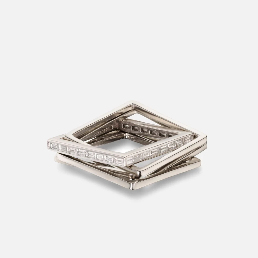 "Leslie Paige Jewelry White Gold Five Band Puzzle Ring – Elegant Interlocking Wedding Band"